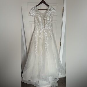 Andrea & Leo Couture Wedding Dress‎ 12 Floral Embellished Sparkles Corset Back.